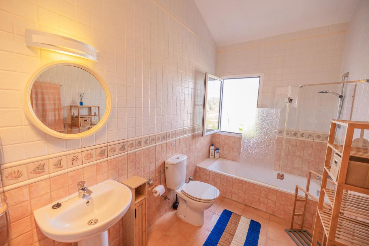 Casa Amaya - Spacious House With Pool, Large Garden, Bbq, 2 Terraces, And Ideal Location El Charco  Buitenkant foto