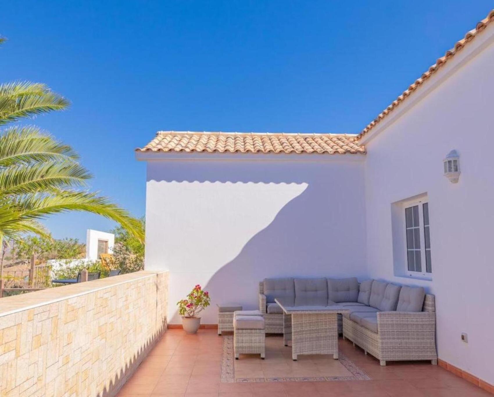 Casa Amaya - Spacious House With Pool, Large Garden, Bbq, 2 Terraces, And Ideal Location El Charco  Buitenkant foto